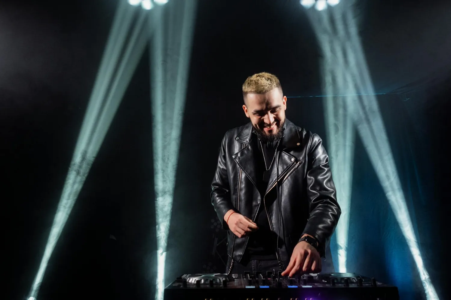 The Influential Role of Genre-Mixing in Shaping Modern Soundtracks